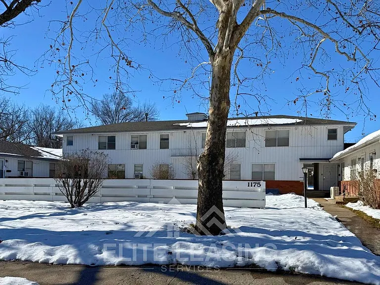 1175 SW Woodhull St — Photo 1