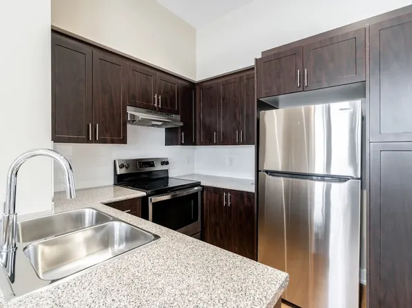 Deerford Road Apartments