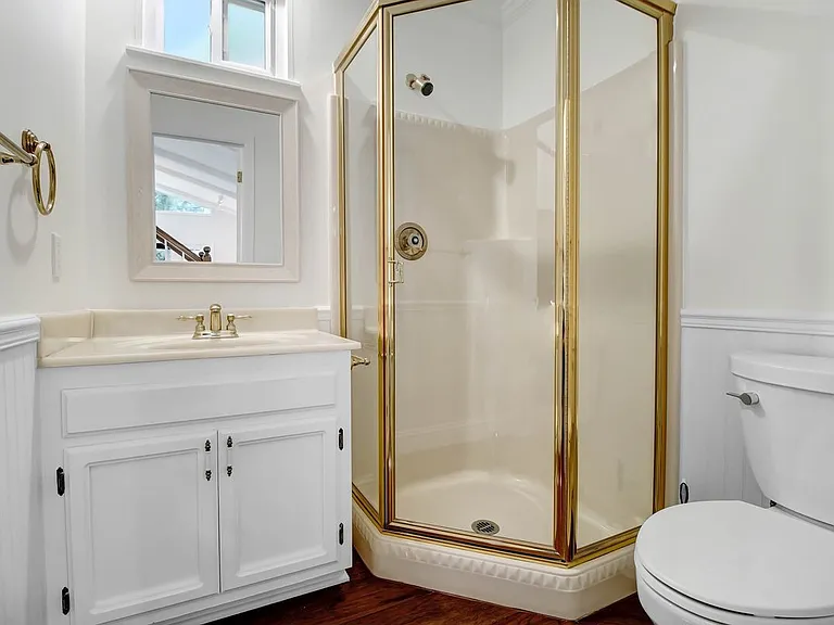 2401 Olive Ave — Photo 17
