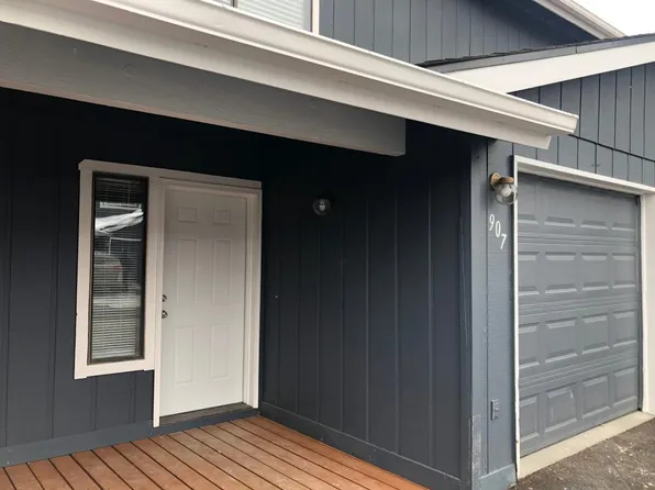 8050 Pioneer Dr, Anchorage, AK 99504
