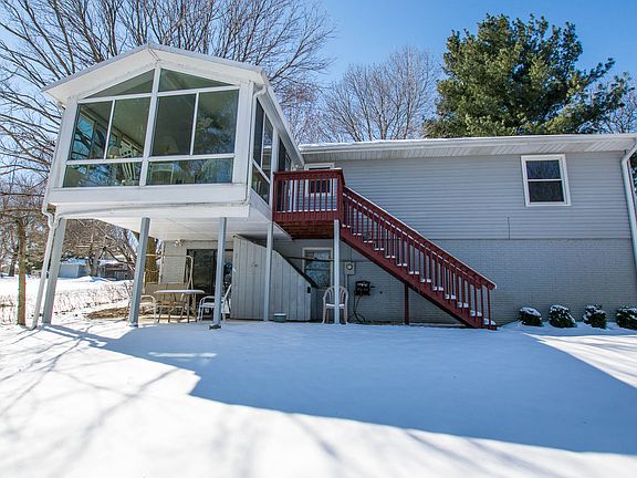 5th image of 1618 Deborah Dr NE