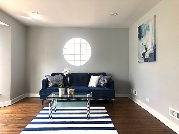 4th image of 2711 Oak Park Ave