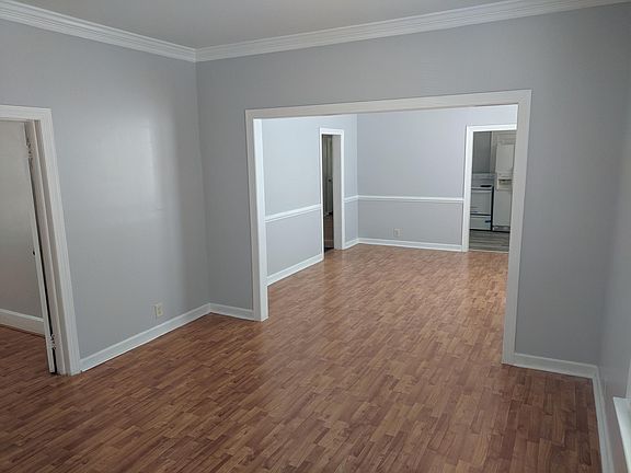 2nd image of 305 Memorial Ave