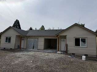1185 37th Ct, Sweet Home, OR 97386
