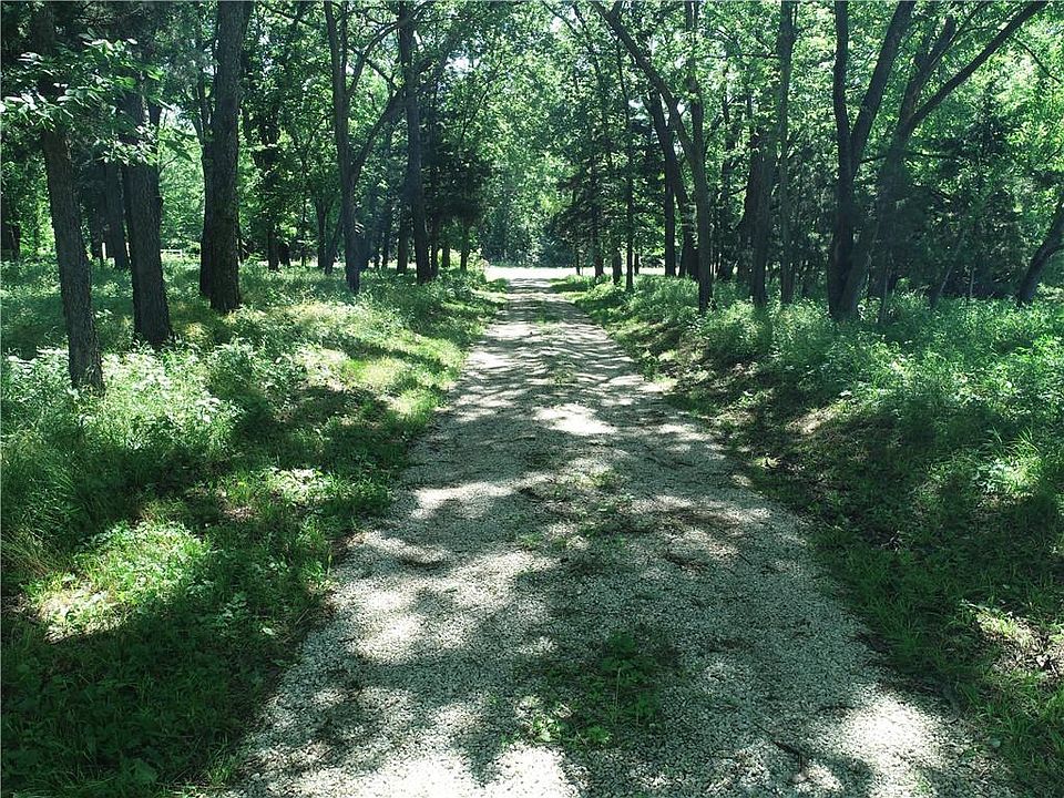 1st image of Metcalf Rd