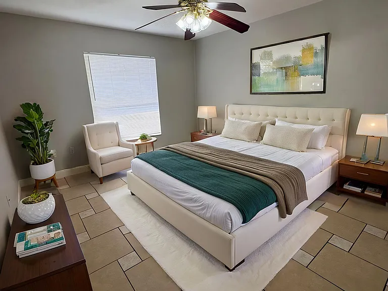 305 Colonade Ct — Photo 13