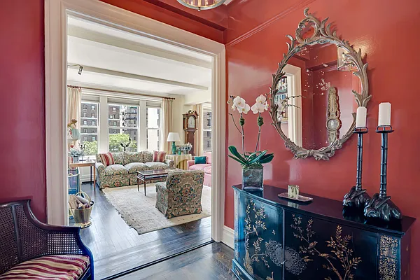 Sold by Compass | media 1