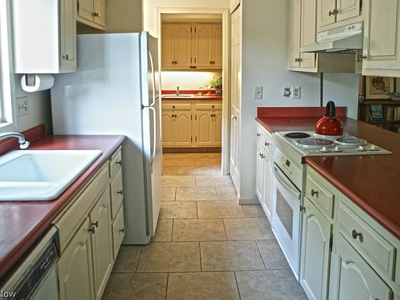 4th image of 10870 Fawn Meadow Ln