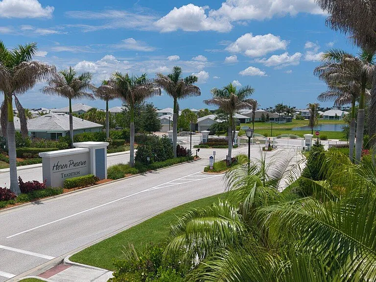 10430 SW Captiva Dr — Photo 41
