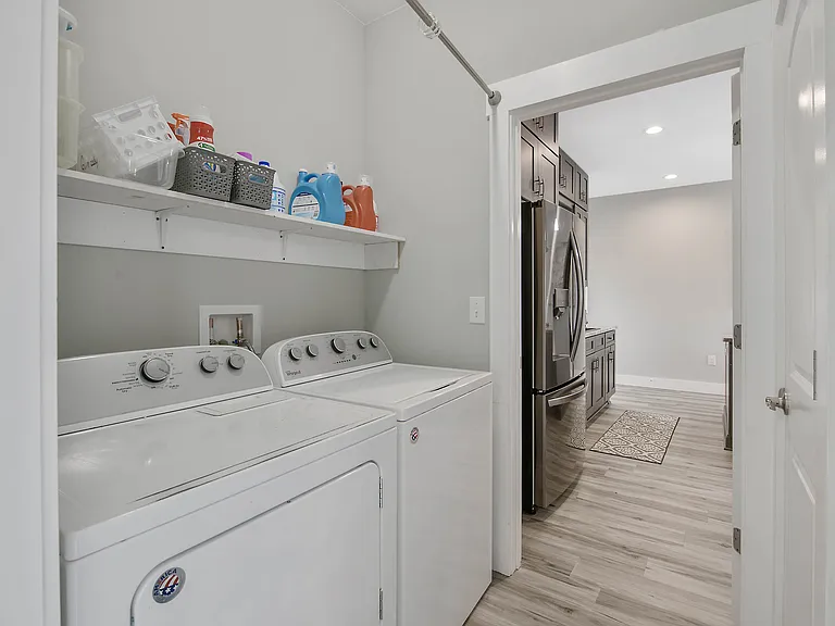 486 Beatrice Point Rd — Photo 40
