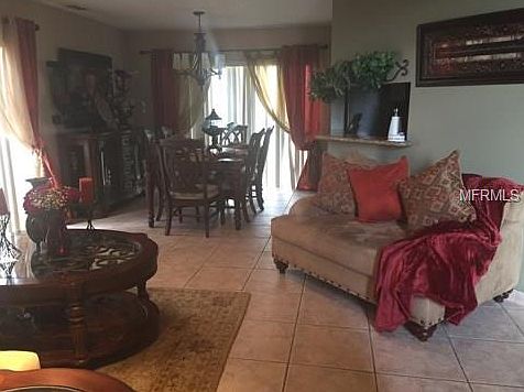 5th image of 10747 NW 37th Pl