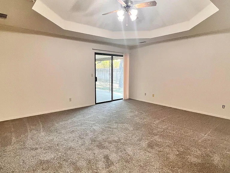 4830 E Indianapolis Ave — Photo 11