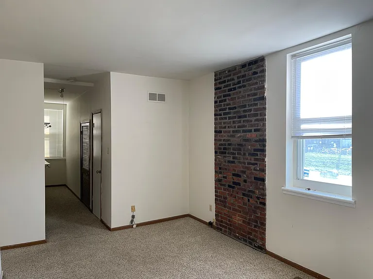 1330 Shenandoah Ave #2 — Photo 11