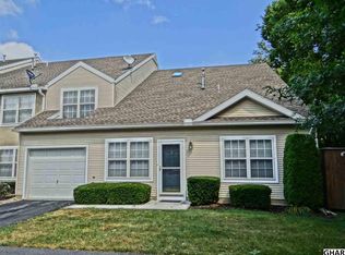 18 Courtyard Dr, Carlisle, PA 17013