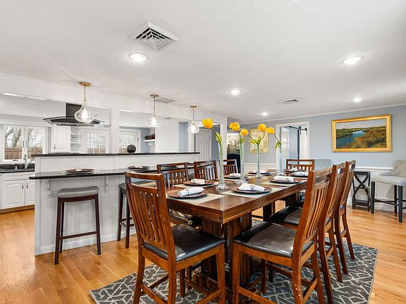 5th image of 2 Taylor Road