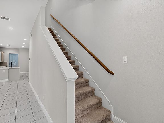 3rd image of 7617 Regal Ln