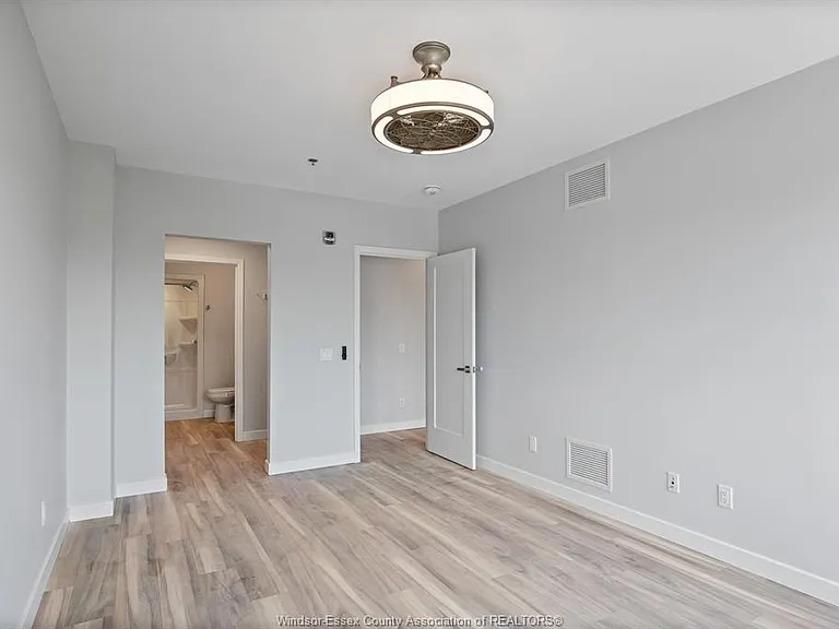 1500 Ouellette Ave #403 — Photo 28