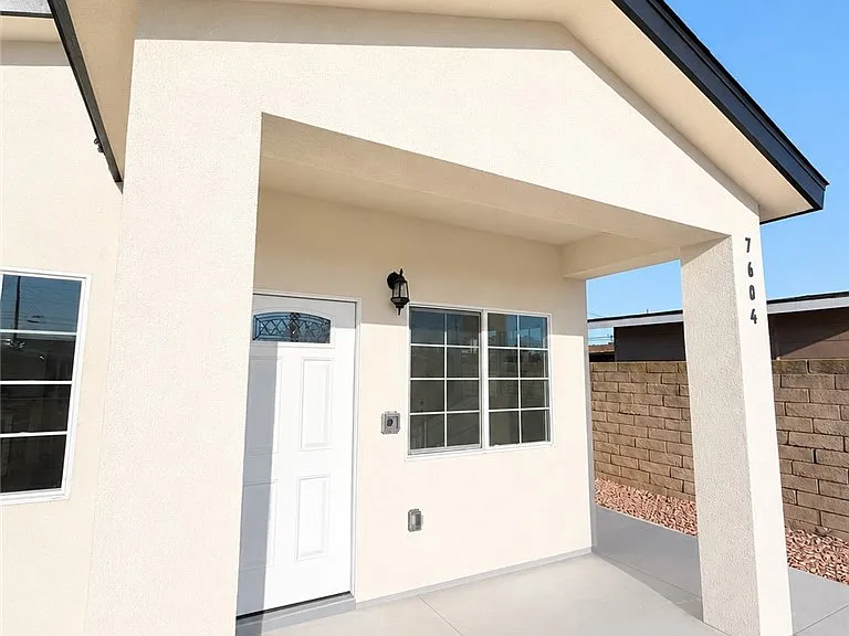 7684 Ruthann Ave — Photo 2