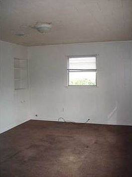3rd image of 3131 Torres Ave