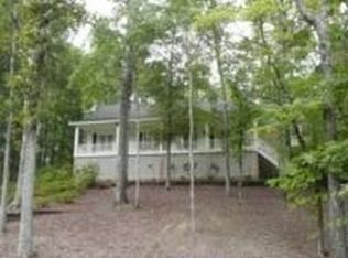 359 Plantation Dr, Columbus, MS 39705