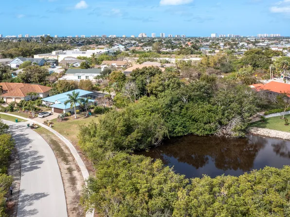 1864 Granada Dr, Marco Island, FL 34145