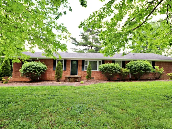 390 Rankin Rd, Castalian Springs, TN 37031