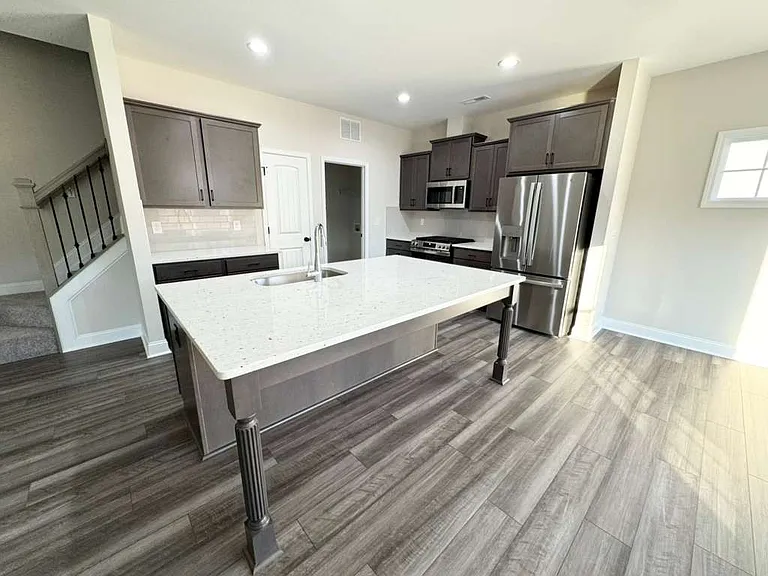 8319 Lazy Sky Ln — Photo 5