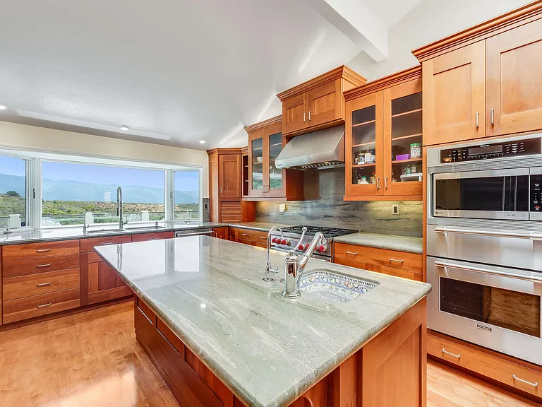 Kitchen island
