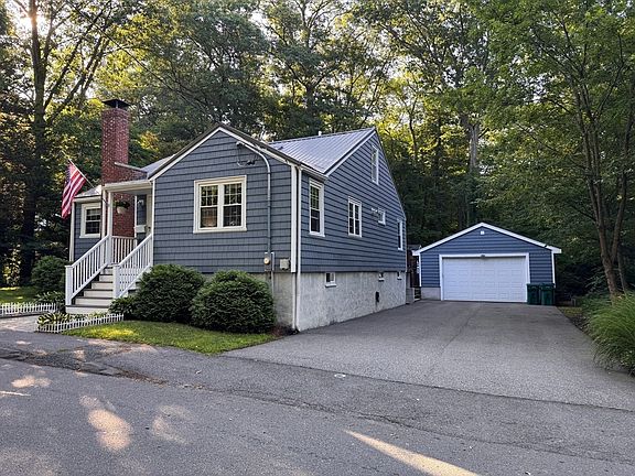 3rd image of 53 Bulfinch Rd