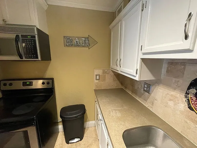 405 Dunwoody St #3 — Photo 10