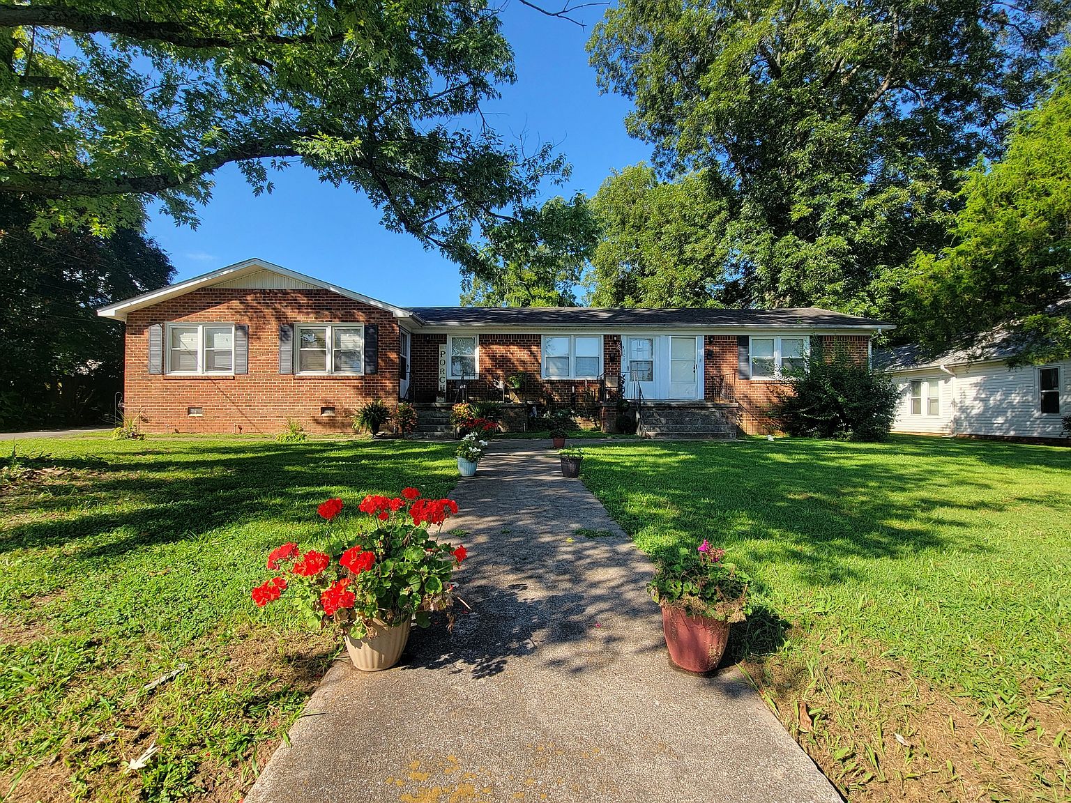 408 S Jefferson St, Winchester, TN 37398 | Zillow