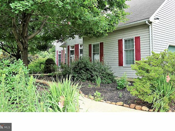 4th image of 401 Misty Vale Dr