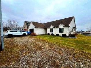 7825 Stark Dr, Algonac, MI