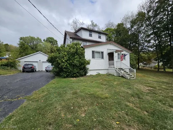 365 Brookfield Ave, Masury, OH 44438
