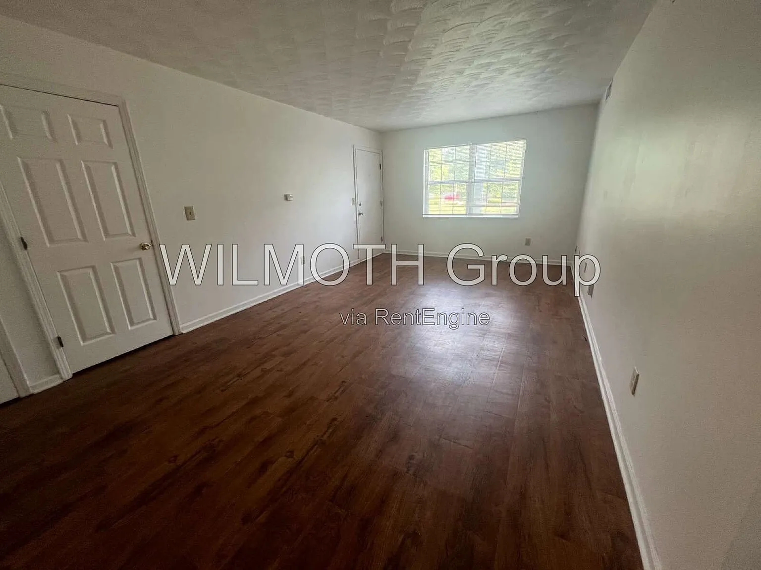2 bed, 1.0 bath, 625 sqft, $975 — Photo 2
