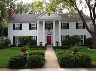 2434 Greenview Rd, Northbrook, IL 60062