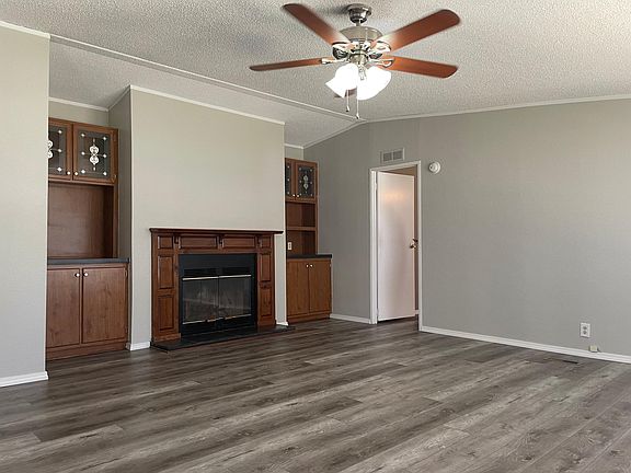 2nd image of 5681 Farm Road 1000