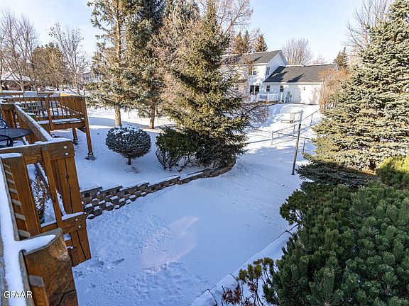 5th image of 213 Circle Hills Dr