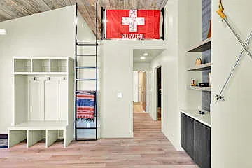 Loft and hallway to other bedrooms