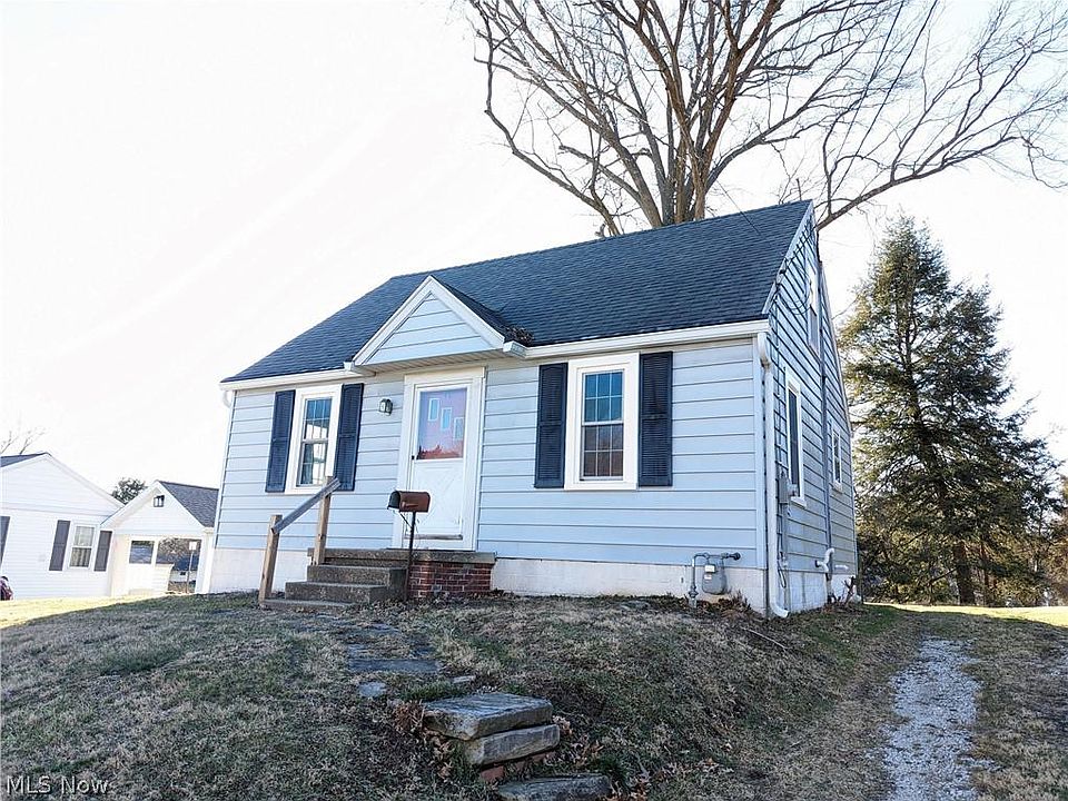 1st image of 726 McKinley St