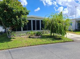 189 Tara Dr, Tavares, FL 32778