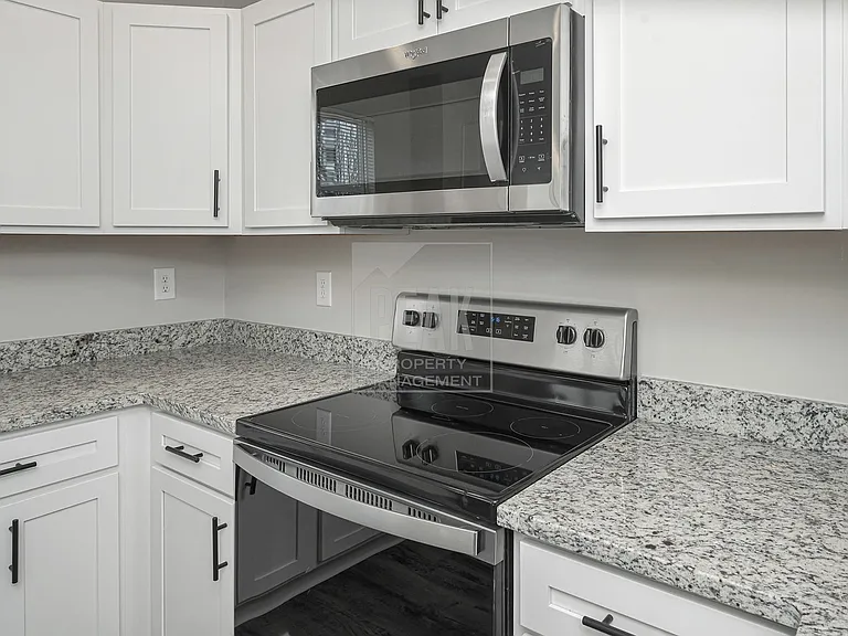 390 Woodland Cir — Photo 18