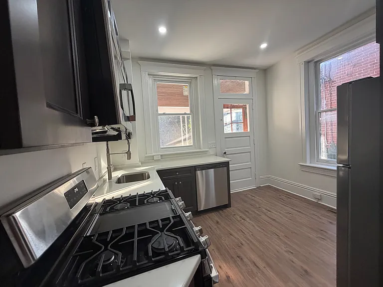 524 Fiot St — Photo 6