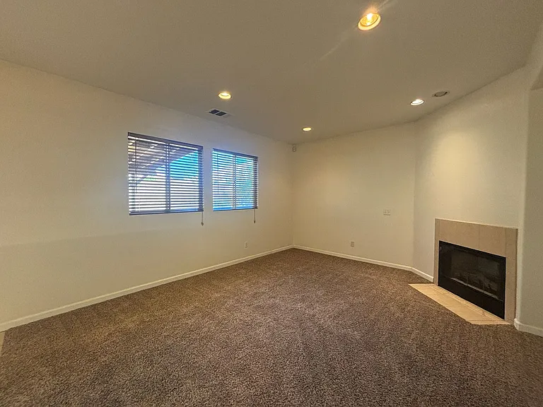 44321 Sunmist Ct — Photo 6