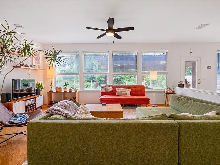 16853 Tortoise St — Photo 10