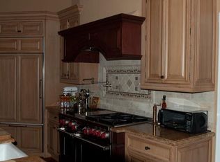 1073 Deerwood Ln, Weston, FL 33326