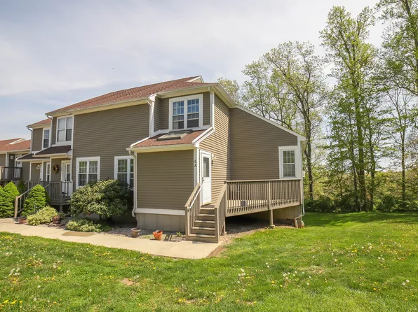 53 Brushy Plain Road APT 5A, Branford, CT 06405