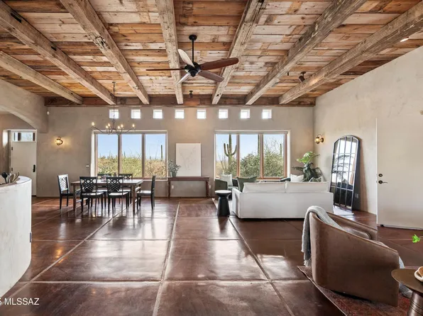 10750 W Calle Madero, Tucson, AZ 85743