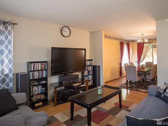 4th image of 7513 Carnival Pl NW