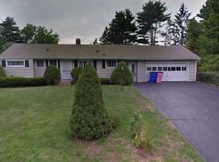 18 Lewis St, Tariffville, CT 06081